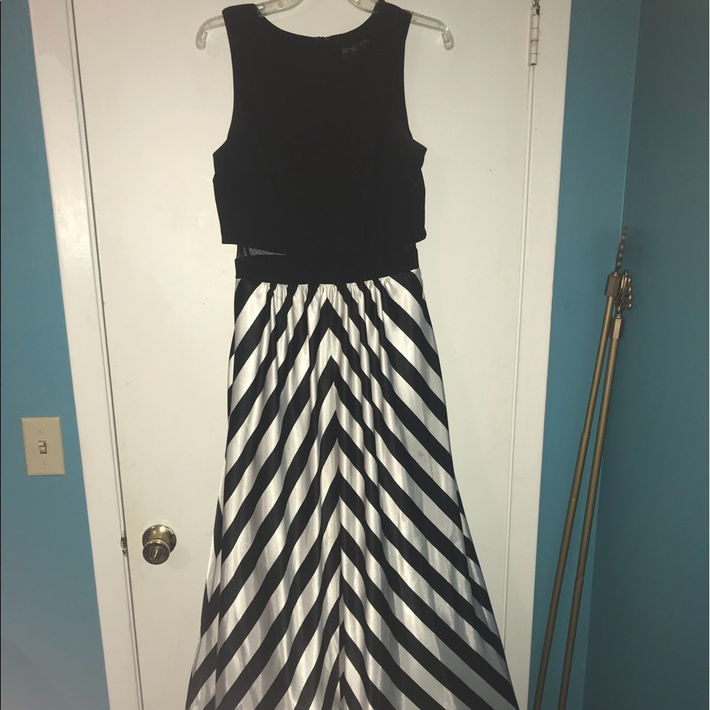 Black and white Formal/ prom dress
